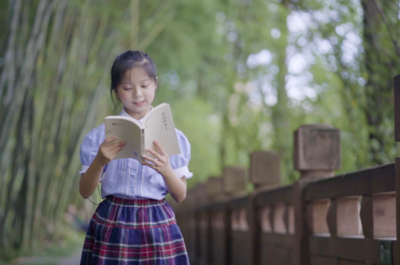 风从四面八方吹来——诗朗诵MV